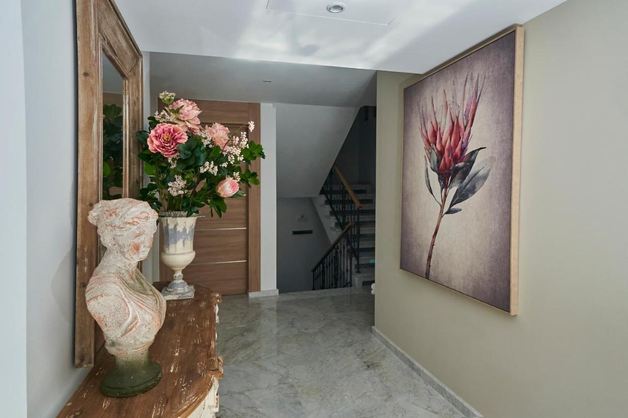 Hostal Aurora Nerja Exterior foto